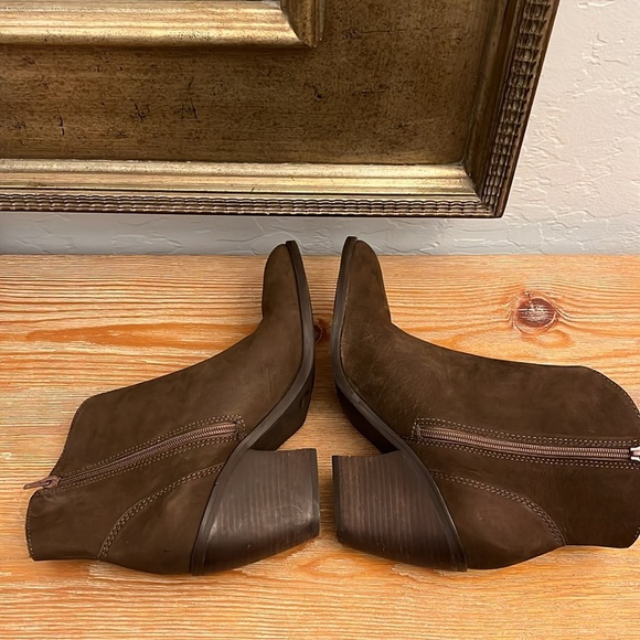 LUCKY BRAND Loxona Brown Leather Boot - 9 - Picture 4 of 8